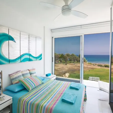 빌라 Picture This, Enjoying Your Holiday In A Luxury 5 Star Villa In Paralimni, For Less Than A Hotel, Paralimni Villa 1310 *